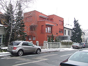 zaklada6.jpg