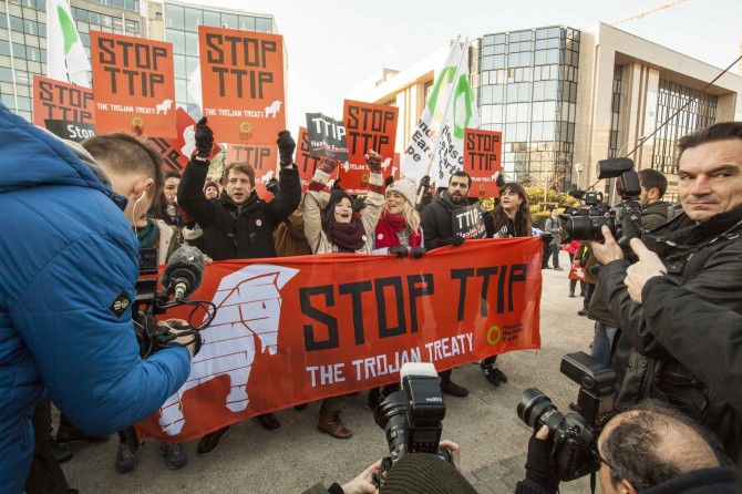 ttip_friends_of_the_earth_europe_lode_saidane1.jpg