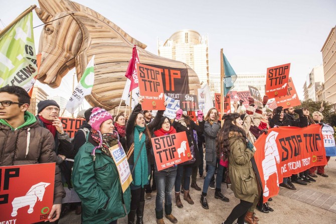 ttip_friends_of_the_earth_europe_lode_saidane11.jpg