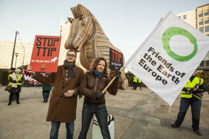ttip_friends_of_the_earth_europe_lode_saidane4.jpg
