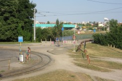 221.jpg